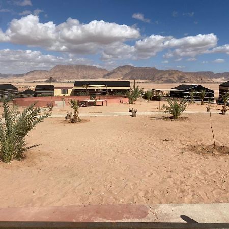 Moon Night Camp Hotel Wadi Rum Ngoại thất bức ảnh