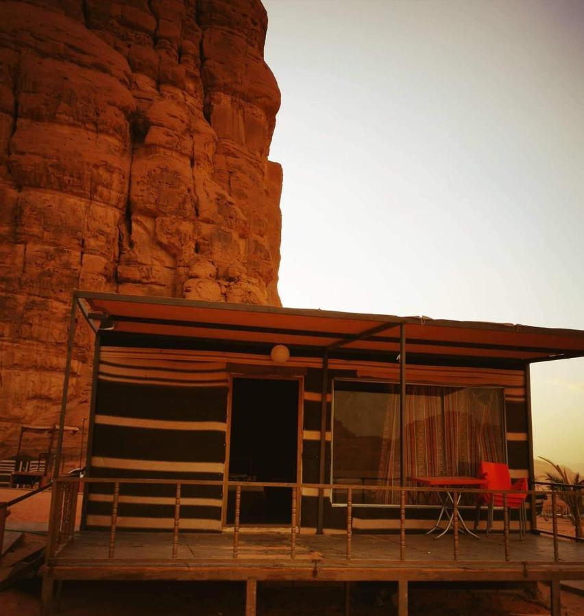 Moon Night Camp Hotel Wadi Rum Ngoại thất bức ảnh