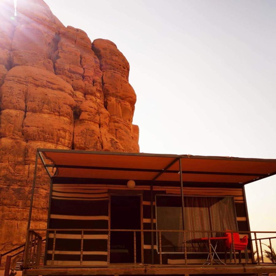 Moon Night Camp Hotel Wadi Rum Ngoại thất bức ảnh