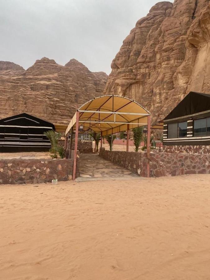 Moon Night Camp Hotel Wadi Rum Ngoại thất bức ảnh